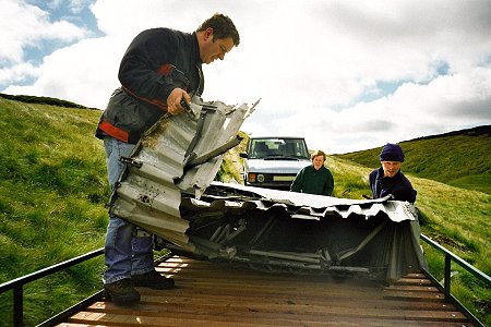 Recovery of port wing of Whitley EB384, Click on image to go back to Silverwings Project page.