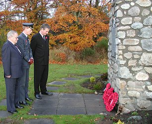 November 2000, Remembrance Sunday, tributes were laid.