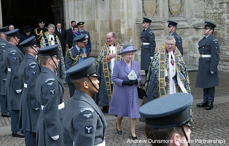 A Blessing preceded the National Anthem.   The Colours moved through the Quire and Nave and the congregation remained standing as the Collegaite Procession, together with Her Majesty The Queen, His Royal highness The Duke of Edinburgh and His Royal Highness Prince Michael of Kent moved to the West end of the Church.