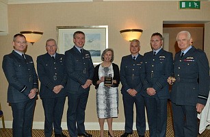 Air Cdre Richard Hill (RAF Air Command)  Bob Hall, Sqn Ldr Andy Bull, Mrs Linda Bulloch, Flt Lt Ian Tuff (Exchange Officer with US Navy at Naval Air Station Jacksonville Florida) Sqn Ldr Mark Faulds (Exchange Officer with US Navy at Naval Air Station Jacksonville Florida) AVM Andrew Roberts (Vice President.) 